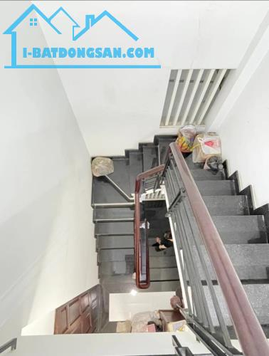 Bán nhà quận 10, đường Ba Tháng Hai, 38m2, 4 tầng hẻm xe hơi, 4.7 tỷ - 1