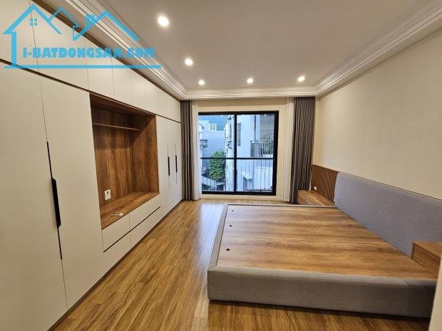 Bán Nhà Ngõ 162 Nguyễn Văn Cừ, Bồ Đề, 45m2, 7 Tầng, Ô Tô, Thang Máy, Full đồ - 2