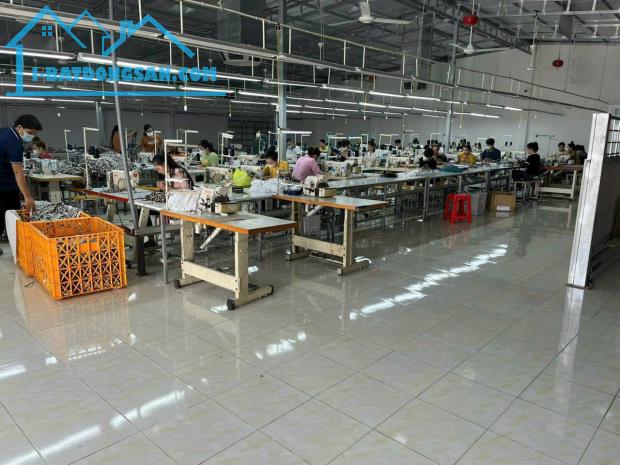 Biệt thự, xưởng may tổng dt 1500m2 xã Trung Hòa, huyện Chợ Gạo, Tiền Giang, giá 6.9 tỷ