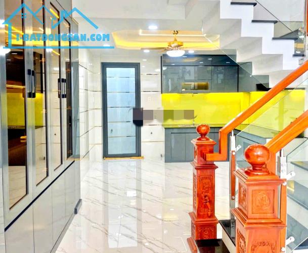 BÁN NHÀ PHƯỜNG 8 TÂN BÌNH, LẠC LONG QUÂN, 45M2, NGANG 4M, NHỈNH 4 TỶ