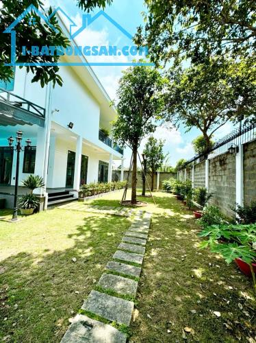 HOMESTAY ĐẲNG CẤP GIỮA LÒNG NHỊ BÌNH HM 765M2 BỂ BƠI NỘI THẤT CAO CẤP SANG TRỌNG 28 TỶ - 3