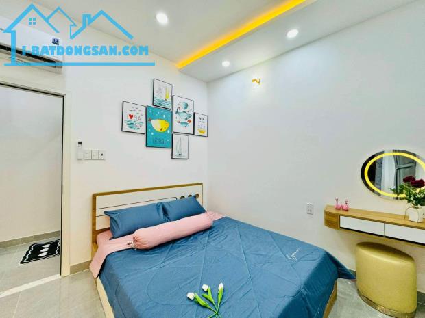 NGUYỄN VĂN ĐẬU - HẺM Ô TÔ 6M THÔNG - 43M2 - 3 TẦNG - 3PN - 5.x TỶ - 2