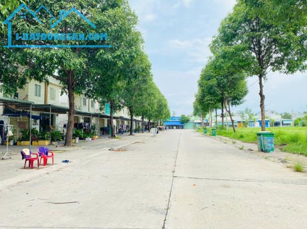 BÁN DÃY NHÀ TRỌ TRẢNG BÀNG TÂY NINH:10X40(400M2) GIÁ:465 TRIỆU