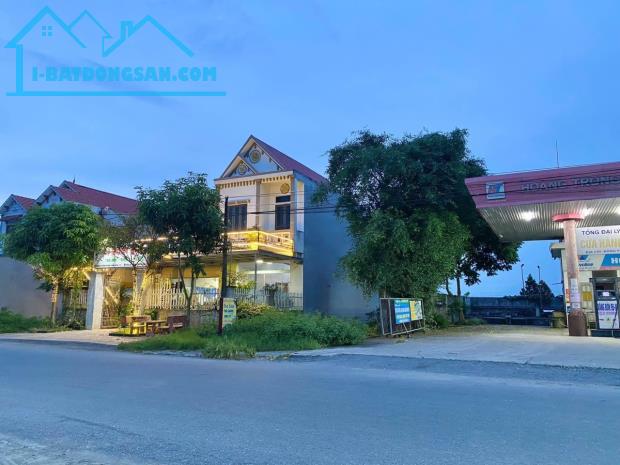 BÁN GẤP LÔ ĐẤT TẠI ĐÔNG HƯNG  THÁI BÌNH 1 Tỷ 750 triệu DT 100M2 MẶT ĐƯỜNG QL ,LH083 2865 - 1