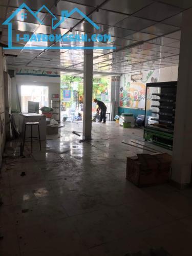 bán gấp căn nhà Đường Bùi Hữu Nghĩa, Quận 5. Giá chỉ 2tỷ260 thương lượng.  - Phù - 1