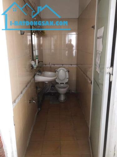 bán gấp căn nhà Đường Bùi Hữu Nghĩa, Quận 5. Giá chỉ 2tỷ260 thương lượng.  - Phù - 3
