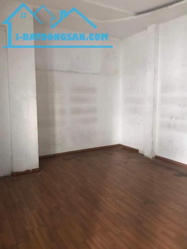 bán gấp căn nhà Đường Bùi Hữu Nghĩa, Quận 5. Giá chỉ 2tỷ260 thương lượng.  - Phù - 4