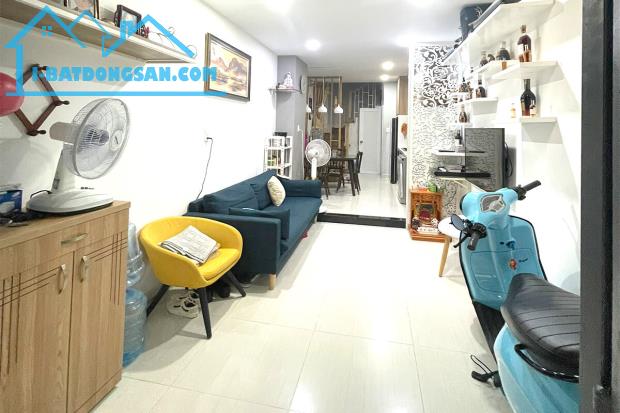 Bán nhà Trường Sa Phú Nhuận, Phường 14, 5 Tầng BTCT, 28.4 m² vuông vức - 5