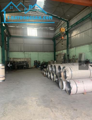 Chính chủ bán 240m2 Xưởng MT đường Bà Điểm Hóc Môn giá hơn 40 triệu M2 - 2