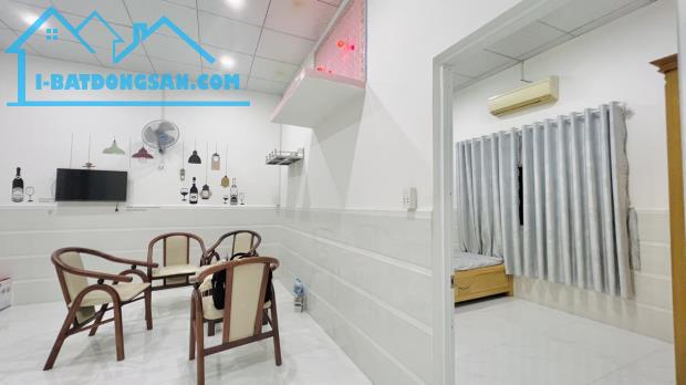 Bán Nhà Cấp 4 Gần Ngã Ba Thành P. Trung Dũng Chỉ 2,4 Tỷ - 1
