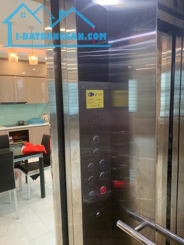 Bán nhà mặt phố Vũ Tông Phan 70m2, 6 tầng thang máy kinh doanh giá 21 tỷ