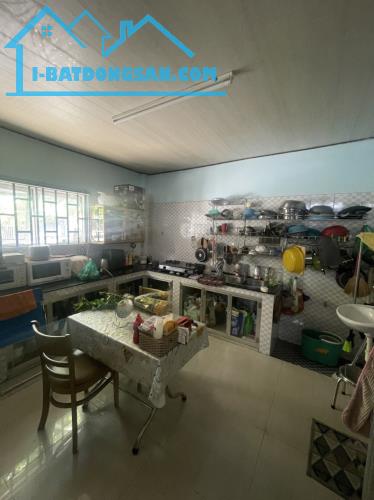 LÔ GÓC, Ô TÔ NGỦ TRONG NHÀ, CƯ XÁ PHÚ LÂM B , F13, Q6, 2 TẦNG, 99M2, 9.3 TỶ. - 1
