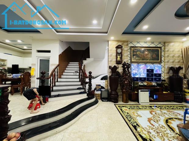 Biệt Thự Bình Tân 190m2 (10x19m) 3 Tầng Khu VIP Mặt Tiền Đường 12m Giá Tốt 17 Tỷ - 1