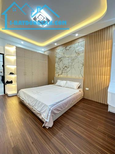 SIÊU PHẨM VIP - Bán nhà phân lô Lê Trọng Tấn, Thanh Xuân. DT: 57m. Giá: 16 tỷ. ngõ oto - 1