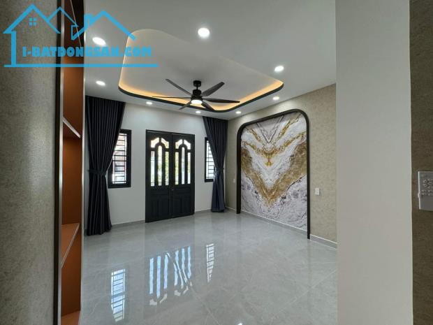 Cần tiền bán gấp căn nhà Đường Nguyễn Văn Hưởng, P.Thảo Điền, Quận 2. Giá chỉ 2tỷ650 - 2