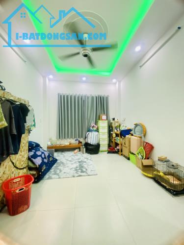 NHÀ NGUYỄN ĐÌNH CHIỂU PHÚ NHUẬN 4 TẦNG KIÊN CỐ. GIÁ 4.2 TỶ TL - 4