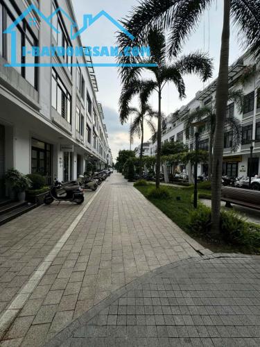 Bán nhanh liền kề Vinhomes Gardenia, 94m2  5 tầng, thang máy, hoàn thiện đẹp - 1