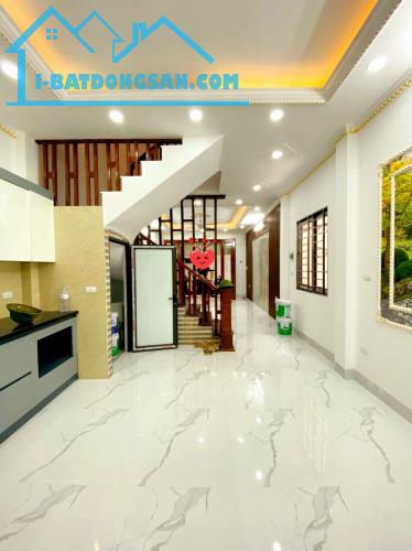 Bán Nhà Mặt Ngõ Phố Tạ Quang Bửu, Hai Bà Trưng - Ôtô, Kinh Doanh 45m2x5T, Giá 8.8 tỷ