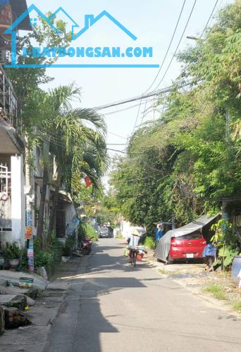 Bán 7 phòng trọ gác đúc, tặng ngay 130m2, ngang 20m, 3 mặt đường ô tô. - 1
