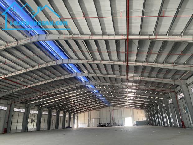 CHO THUÊ KHO, XƯỞNG Tại QL2. Huyện SÓC SƠN. HÀ NỘI. DT 2300m2