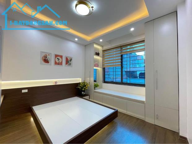 CHỦ NHỜ BÁN NHÀ TRẦN CUNG 50M-GẦN PHỐ-SỔ HOA HẬU-5 TẦNG - GIÁ NHỈNH 6 TỶ