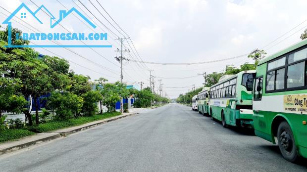 bán xưởng diện tích 13.500m² thuộc Đức Hòa, Long An giá 85 tỷ Lh: 0949 861 287 - 1