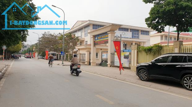 Bán đất Thụy Phương ngõ thông ô tô đỗ cửa , mặt tiền rộng 56m2 3tỷ - 2