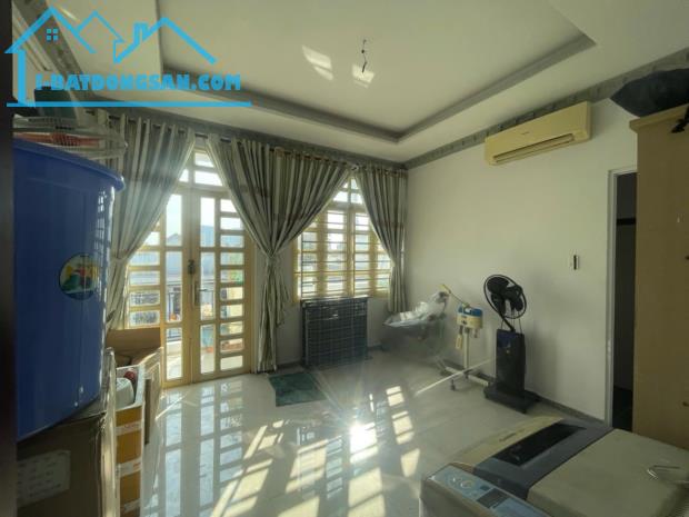 Chủ gửi bán nhà Mặt Tiền Đường số, Kế Bên Bênh Viên Lê Văn Thịnh, Quận 2 - 61m2 nhỉnh 6 tỷ - 3