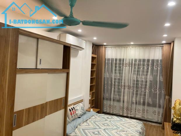 BÁN CĂN HỘ 7 PHÒNG NGỦ DÒNG TIỀN TỐT GẦN MẶT PHỐ NGÔ GIA TỰ LONG BIÊN - 4x22,5M CHỈ 10,9TỶ - 2