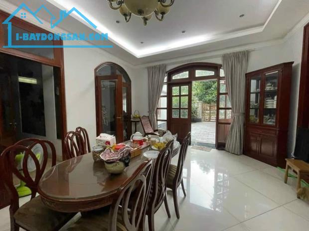 Bán căn Biệt Thự Vip Khu Dân Cư D2D, Thống Nhất, Biên Hòa, 496m2, giá 55 tỷ. - 3