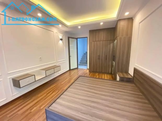 Bán nhà mới đẹp Ngọc Thụy 42m2, 5 tầng, mặt tiền 4m, 6.5 tỷ Long Biên Hà Nội.