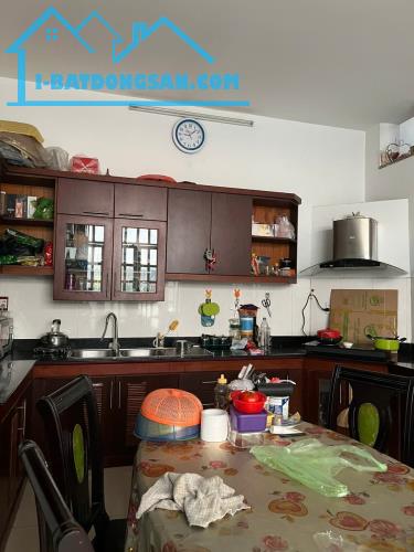 Bán nhà 1trệt 2lầu, p Thống Nhất, Biên Hòa. 160m2 shr thổ cư chỉ 14 tỷ - 4