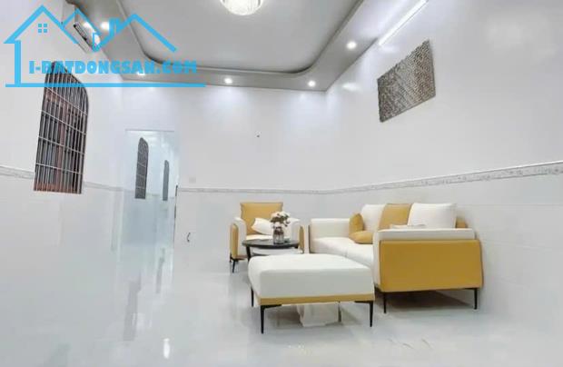 Bán nhà sổ riêng thổ cư gần Sân Bay Biên Hòa 1ty750 - 1