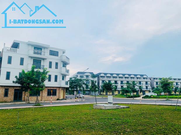 Nhà bán phường Bửu Long mặt tiền đường F1-đường Nguyễn Du, 1 trệt 3 lầu 95m2 giá 5.7 tỷ - 2