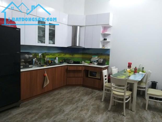 Bán nhà mặt phố Giang Biên,Long Biên 3 tầng,56m2 oto tránh nhỉnh 10 tỷ - 3