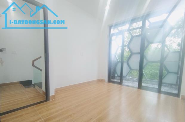 BÁN NHÀ HẺM XE HƠI 6M, LONG THUẬN, 51M2, 3 TẦNG, 4PN, LONG PHƯỚC, QUẬN 9 - 1