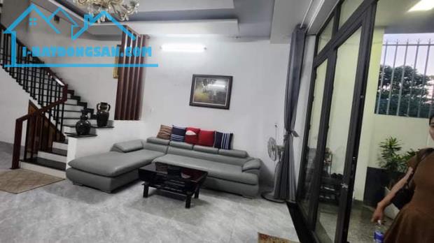 nhà 4 Tầng 2 mặt hẻm xe hơi Lũy Bán Bích ( Tân Phú ), 4 x 7 , giá chỉ 4,1 tỷ