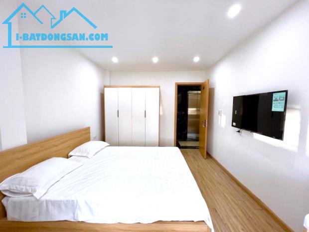 Bán Ccmn 60m2 Cát Linh, 50m ra phố, 6 tầng thang máy