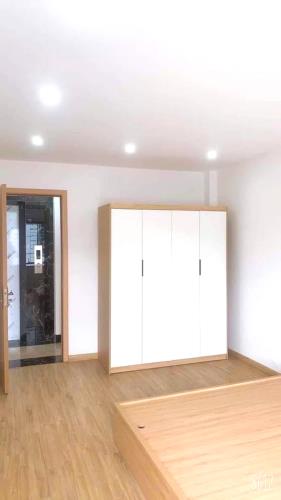 Bán Ccmn 60m2 Cát Linh, 50m ra phố, 6 tầng thang máy - 1