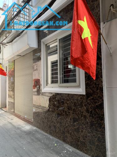 Bán nhà ngõ 89 Tứ Liên - ô tô qua nhà đỗ cửa nhà - 5m ra mặt ngõ ô tô tránh - 5 tầng - 6.5 - 3