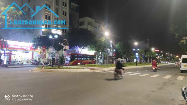 Kinh Doanh Phố Biển Mỹ Khê- Hồ Xuân Hương Quận Ngũ Hành Sơn- 150m2-Ngang10m-Chỉ : 18 Tỷ - 2