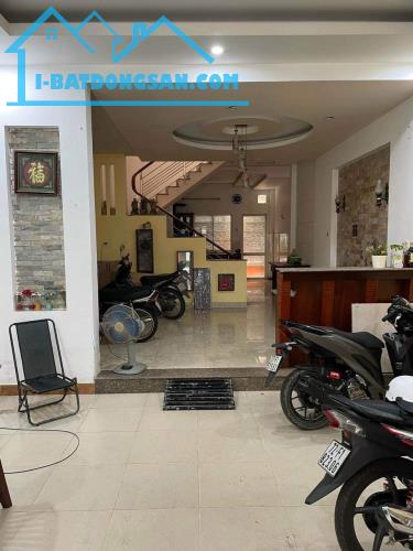 Nhà HXH đường 79 phước long B, Diện tích 100m, 3 tầng