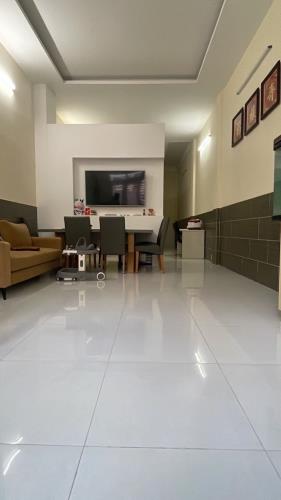 BÁN NHÀ 3 TẦNG, 4x18M, 4PN, HXH, CÓ SÂN ĐỖ XE HƠI RỘNG RÃI - 3