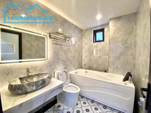 MẶT NGÕ KINH DOANH PHỐ CỔ NGỌC LÂM 50M2 x 7T THANG MÁY GARA. 14,5TỶ