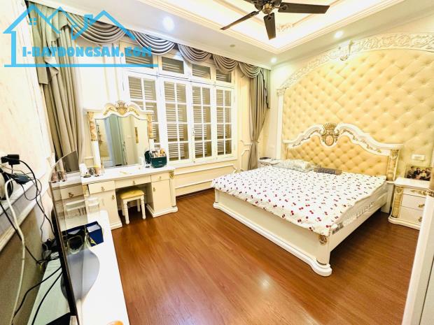 Biệt Thự Khu Vip Tướng Tá Quan Hoa Cầu Giấy 185m2 Mt 22m Lô Góc Thang Máy Ở Sướng