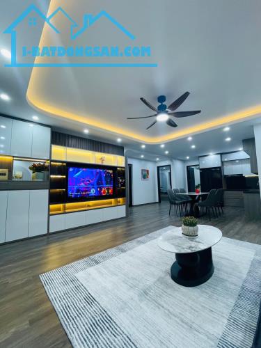 Bán CHCC ba hàng A tại số 282 DT 83m2 3pn 2wc đường Lĩnh Nam - Hoàng Mai - 2