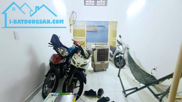 NHÀ QUẬN 1 GẦN CÔNG VIÊN LÊ VĂN TÁM, HẺM DÂN TRÍ SÁT MT, 40Mx2 2PN 2WC FULL NT, 5 TỶ HƠN - 1