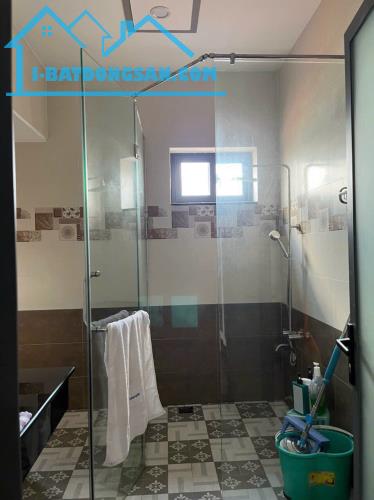 Nhà 3 mặt tiền  2 lầu 1 trệt giá ngộp 4.1tỷ/129 m2, sân ô tô - 1