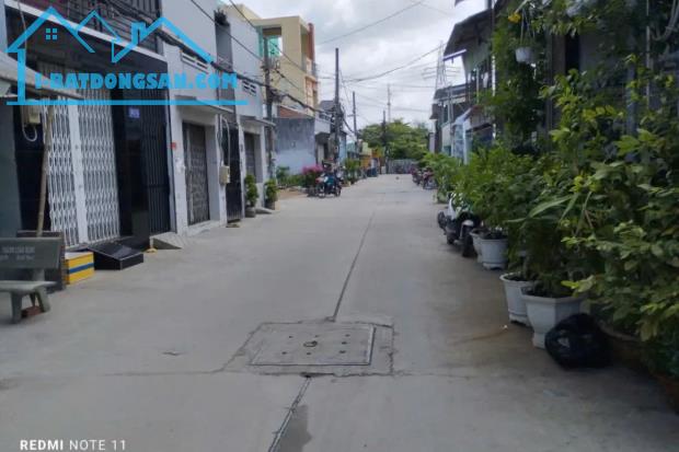 Bán Nhà ở gần Quốc Lộ 1A, Tân Tạo A, Bình Tân, 3 Tầng, 4m x 16m, 64 m² - Giá 5.6 tỷ TL - 4