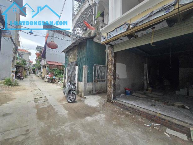 BÁN  NHÀ LIÊN NINH THANH TRÌ HÀ NỘI  56M2 5 TẦNG 4,15 TỈ - 2